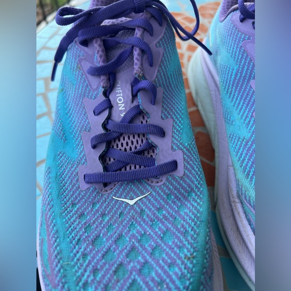 HOKA Women's Clifton 9 Running Shoes size 11B - Picture 3 of 13